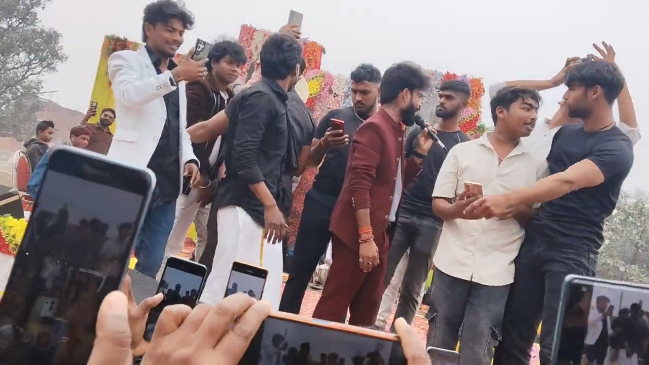 विष्णु भाई का स्टेज शो युवराज के बर्थडे में बहुत खतरनाक ही#hindiganabhojpuriganakaiselikhe