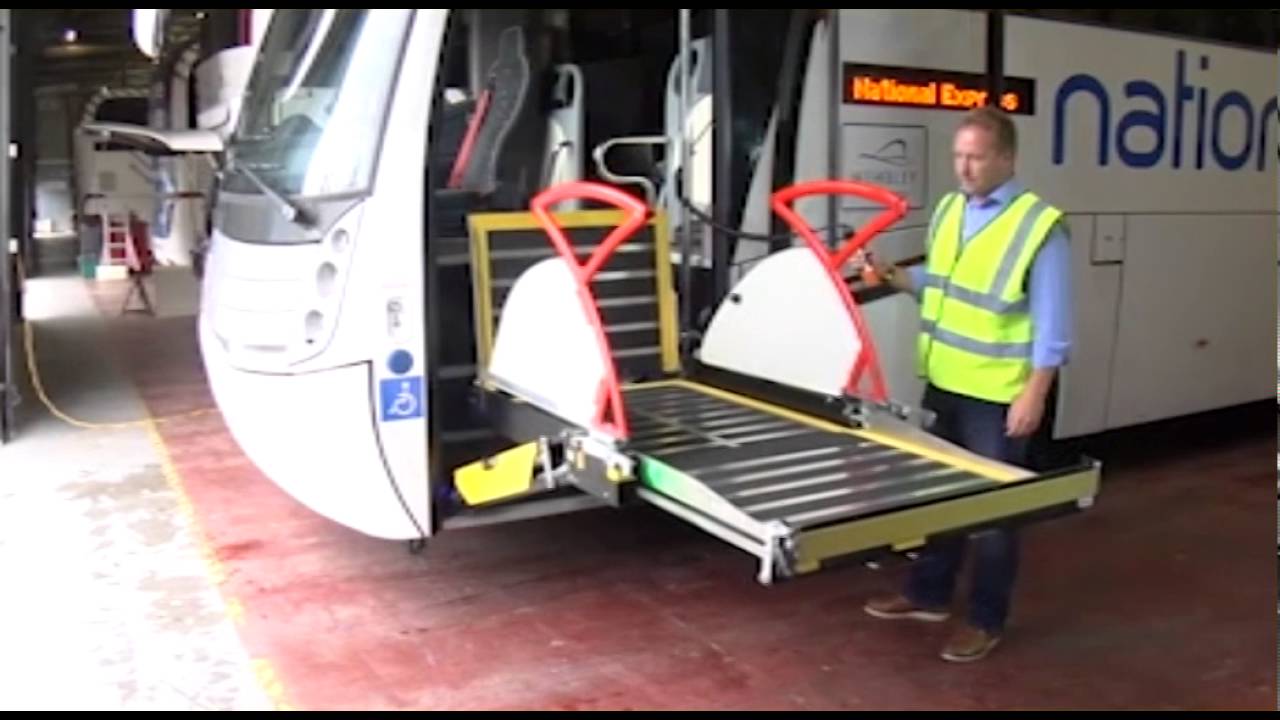GNX-A wheelchair lift - Fully automatic large passenger platform