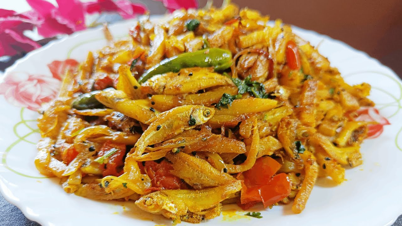 মৌরলা মাছের ঝাল চচ্চড়ি রেসিপি 