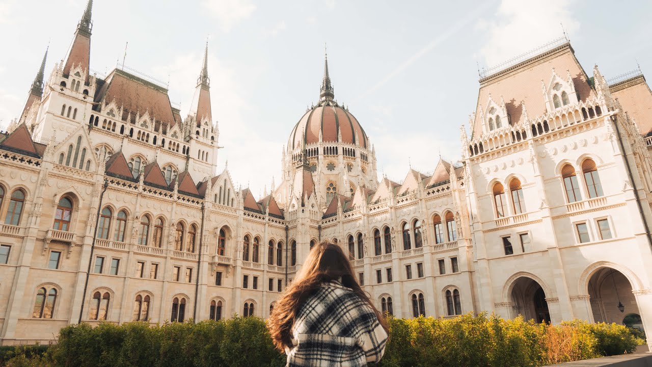 Budapest in 4K - Cinematic Travel Video (Nikon Zfc)