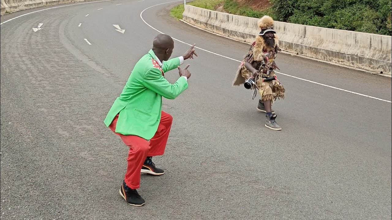SIRI YA EMBARAMBAMBA x ONGENGO ENTURURU