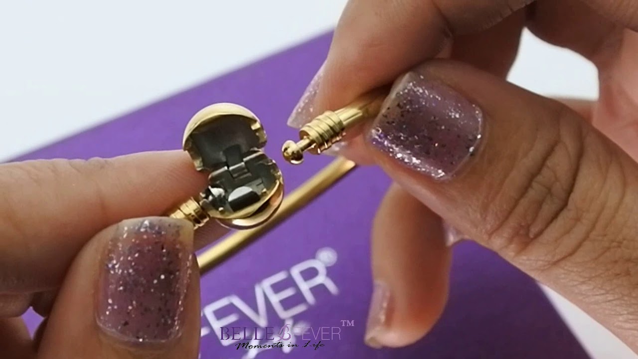 How to close and open a Moments Bangle clasp