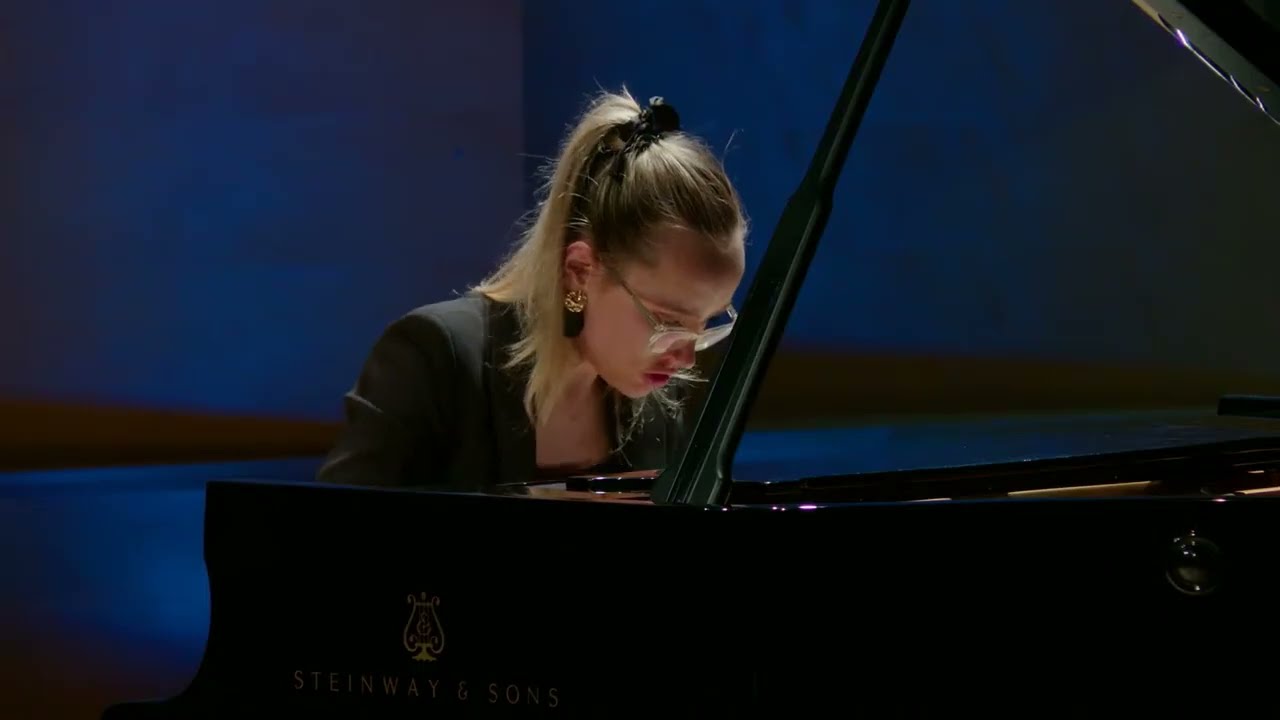 G. Ligeti - Etude no. 4 ,,Fanfares’’ - Gabrielė Agilė Bajoraitė