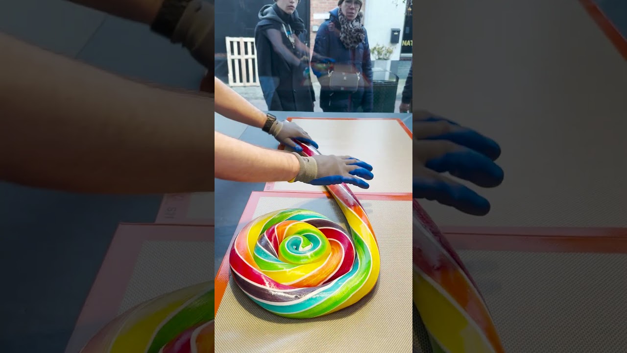The Biggest Lollypop Ever Made 😱🍭 #candy #diy