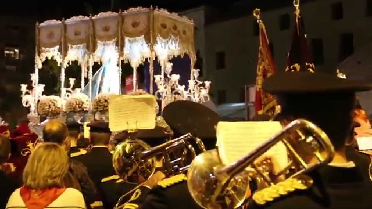 Paso Encarnado a Virgen de los Dolores 2015
