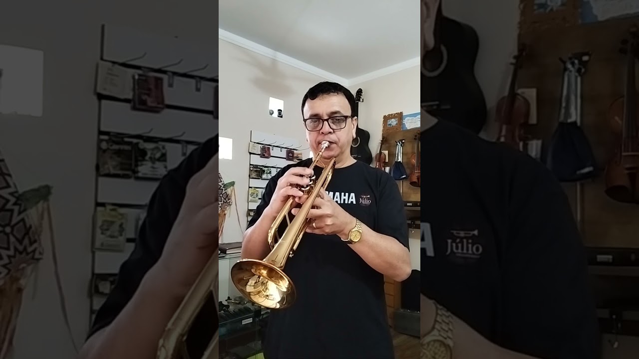 Yamaha🎺Ytr-4335g sib🎵 lindo🎺 Semi-profissional Made in Japan 😉🎺