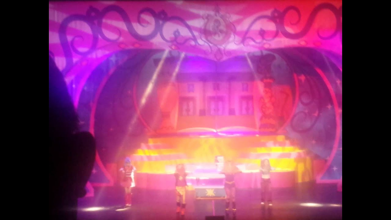 EL SHOW EN VIVO (MLP: EQUESTRIA GIRLS)-“De regreso al juego”