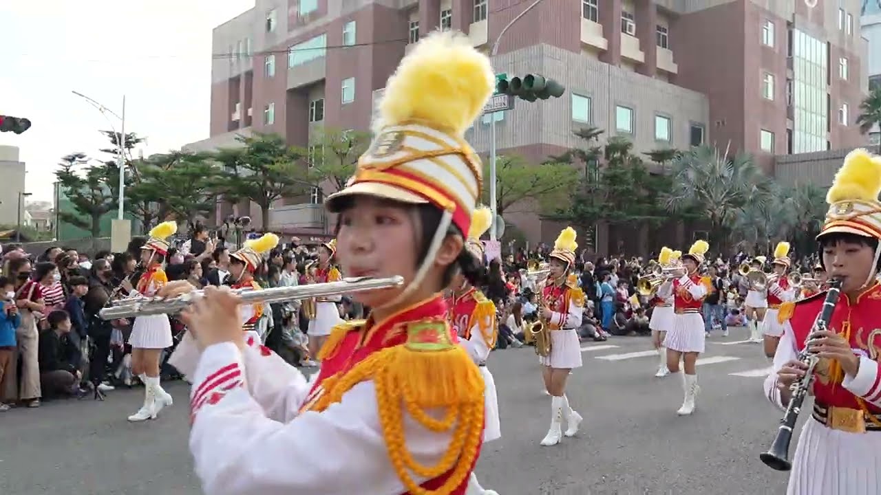 2025.12.20 -33屆嘉義市國際管樂節踩街-北一女中樂儀旗隊