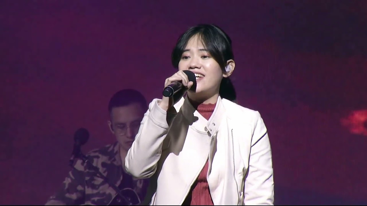 2021.11.20 This is Amazing Grace, 5m25 當我抬頭仰望, 18m40 Thank You Jesus For The blood