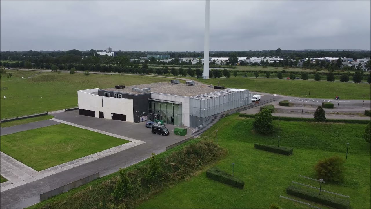 STRAND VAN LUNA HEERHUGOWAARD FILM!!
