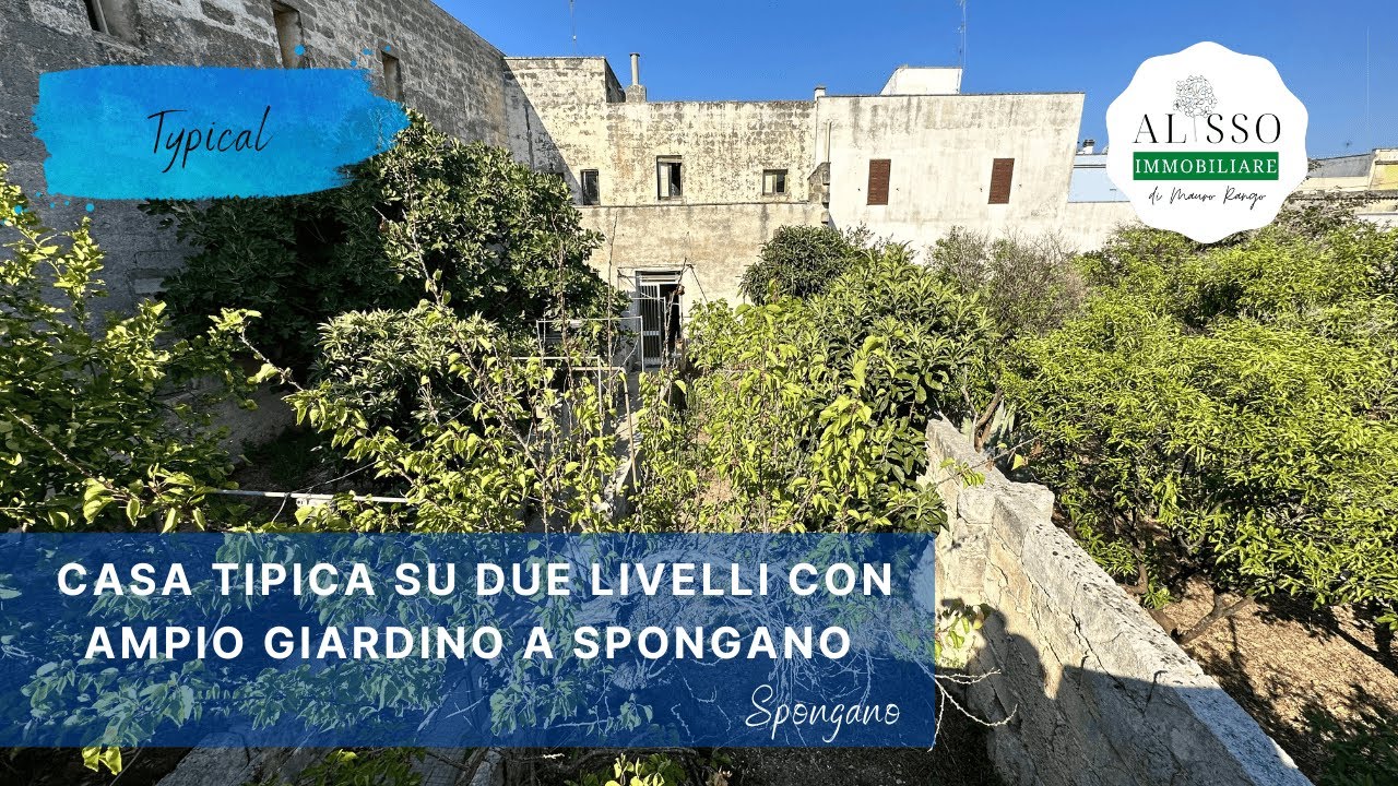 Typical house on two levels with large garden for sale in Spongano, Puglia