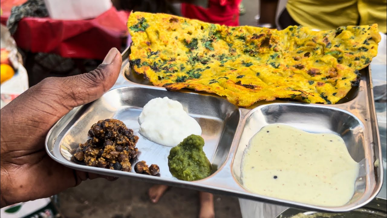 Kolhapur famous stall thalipeeth recipe |near mahalaxmi temple|thalipeeth recipe in marathi