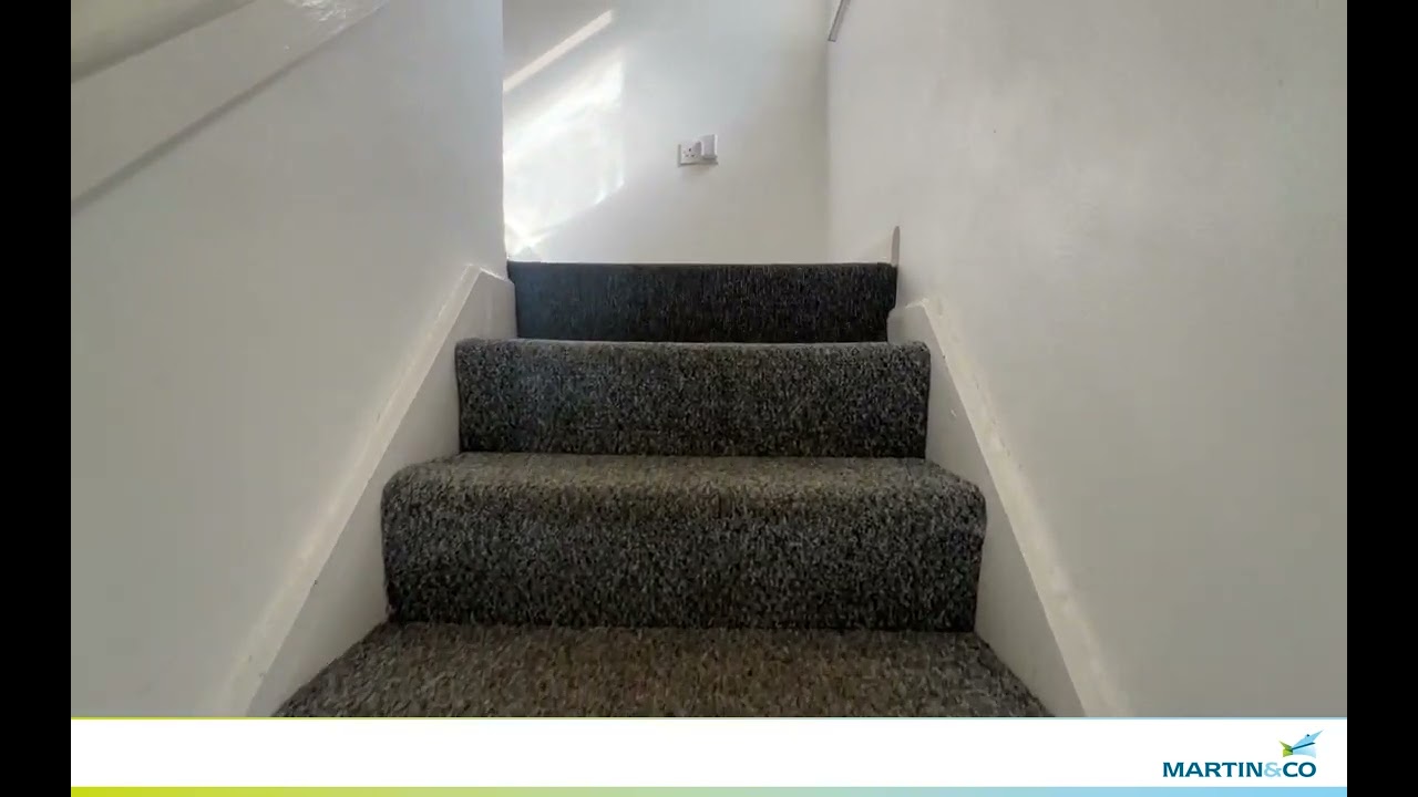 Hare Grove, Northfield, B31