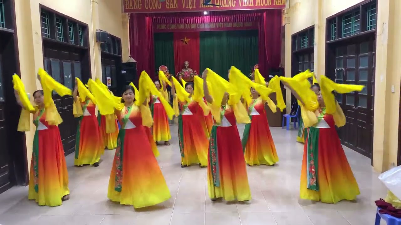 CLB thôn tăng múa - hội làng quê em