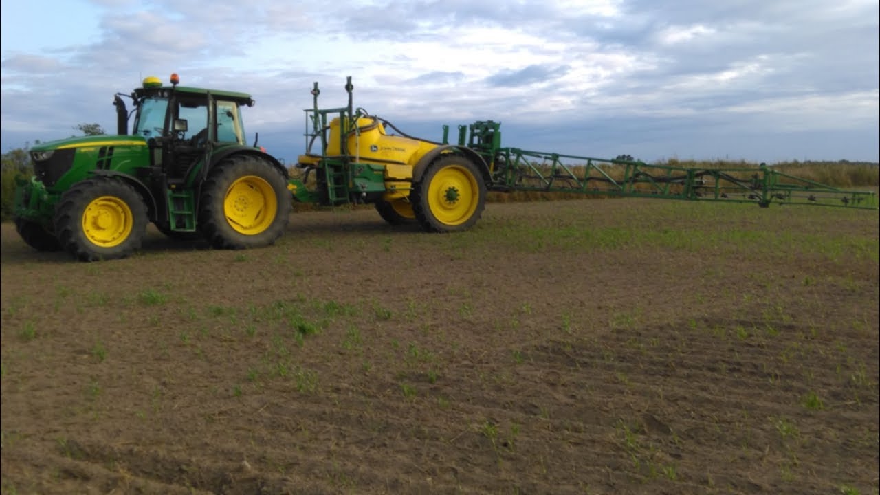 Odchwaszczanie rzepaku 2018. John Deere 6110MC/John Deere 724M