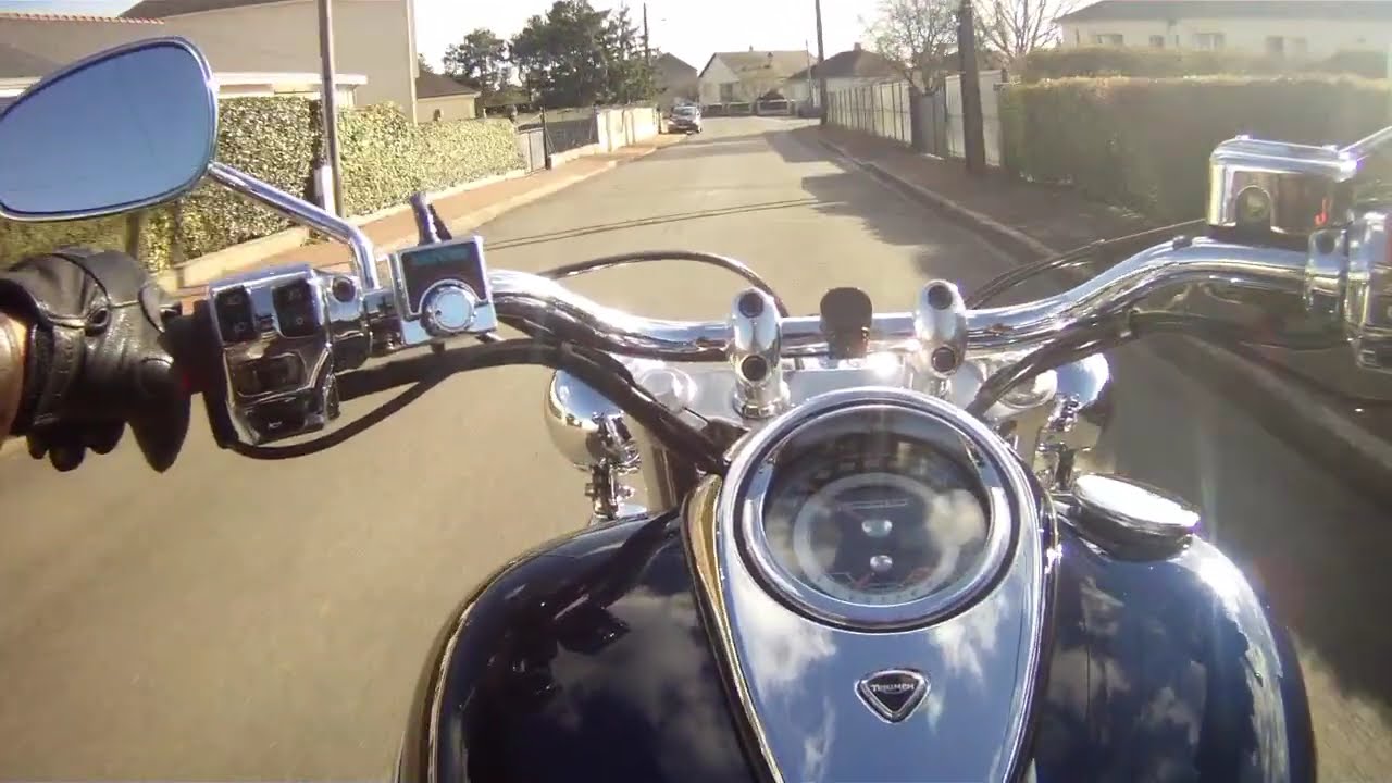 Jour de soleil = balade moto ☀️ #soleil #TriumphThunderbird1600