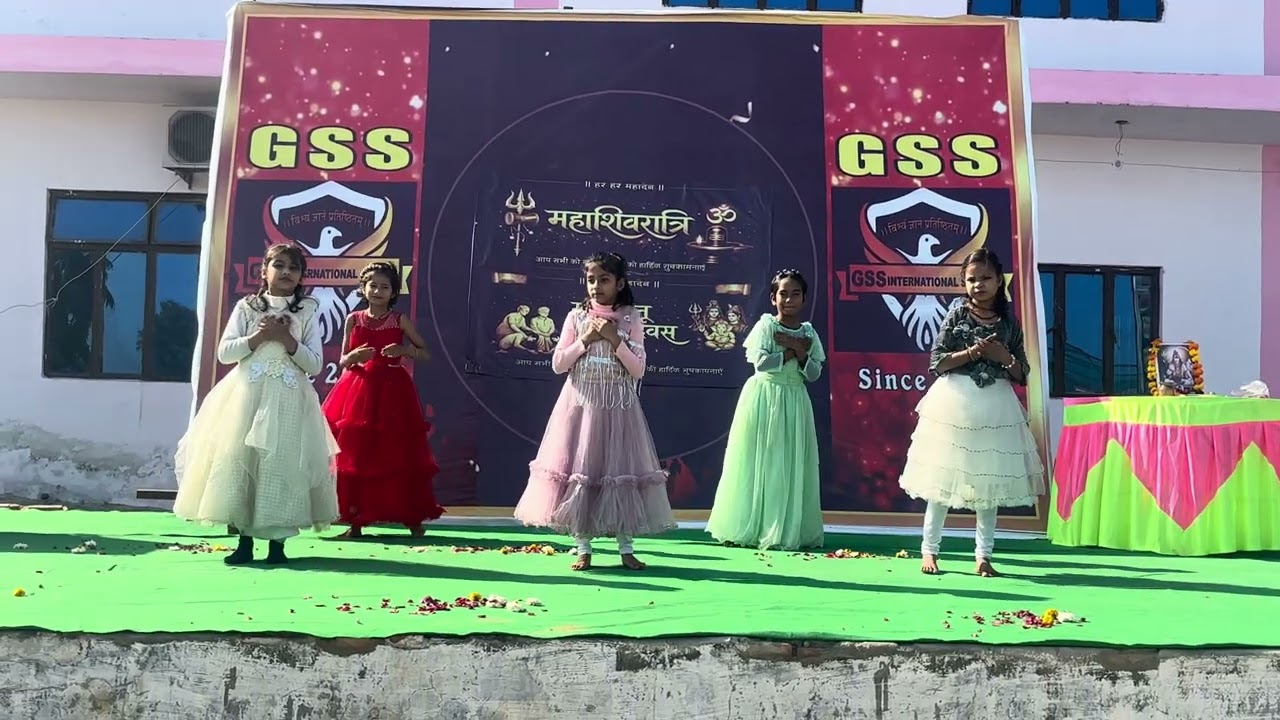 Mere MAA Pita wo pyaare II FATHER MOTHER SPECIAL song II Group dance 