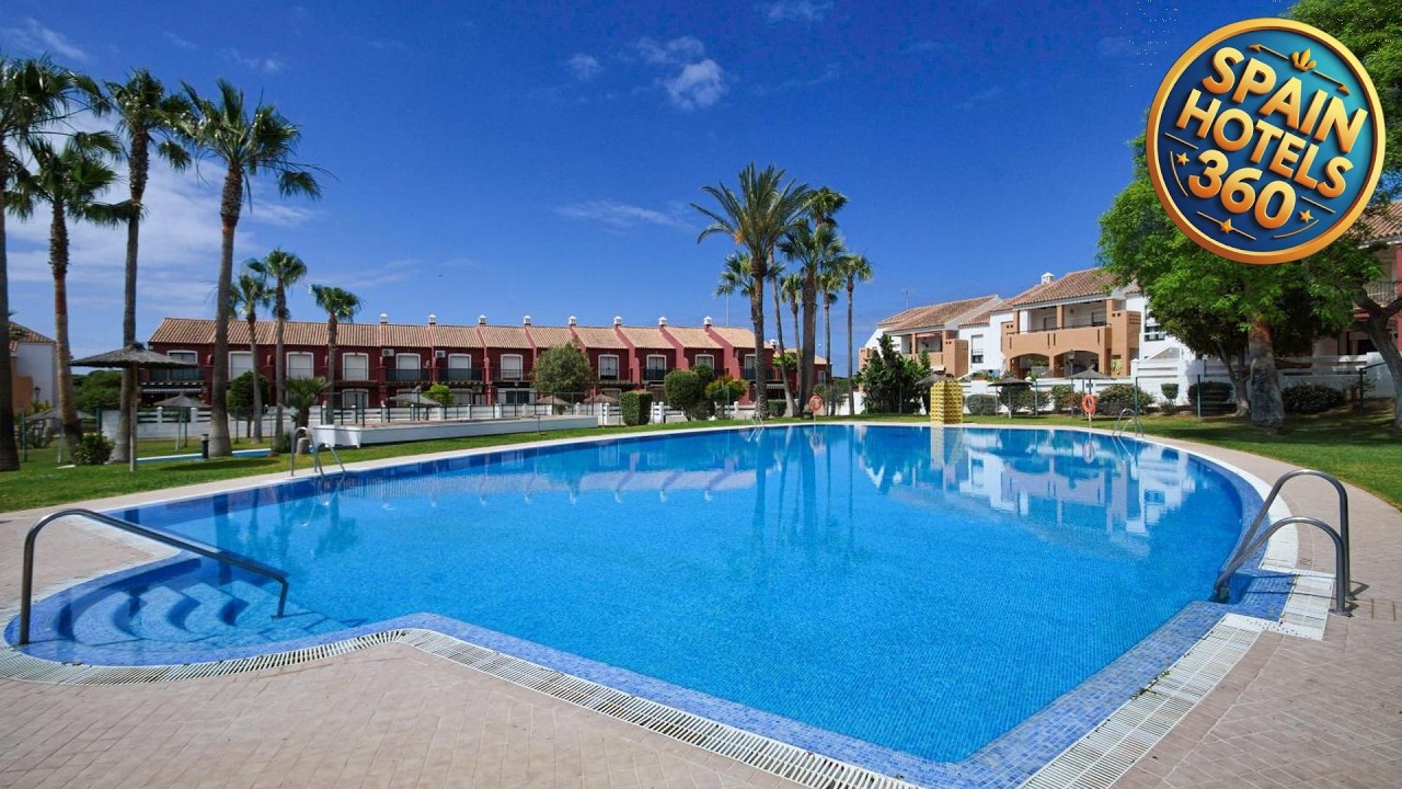 Adosado Dulce Barrosa | Chiclana de la Frontera, Spain | Hotel Review 🏨