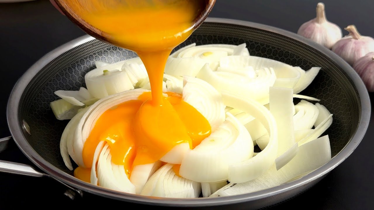 Onions with eggs – better than meat! My village grandmother's brilliant recipe