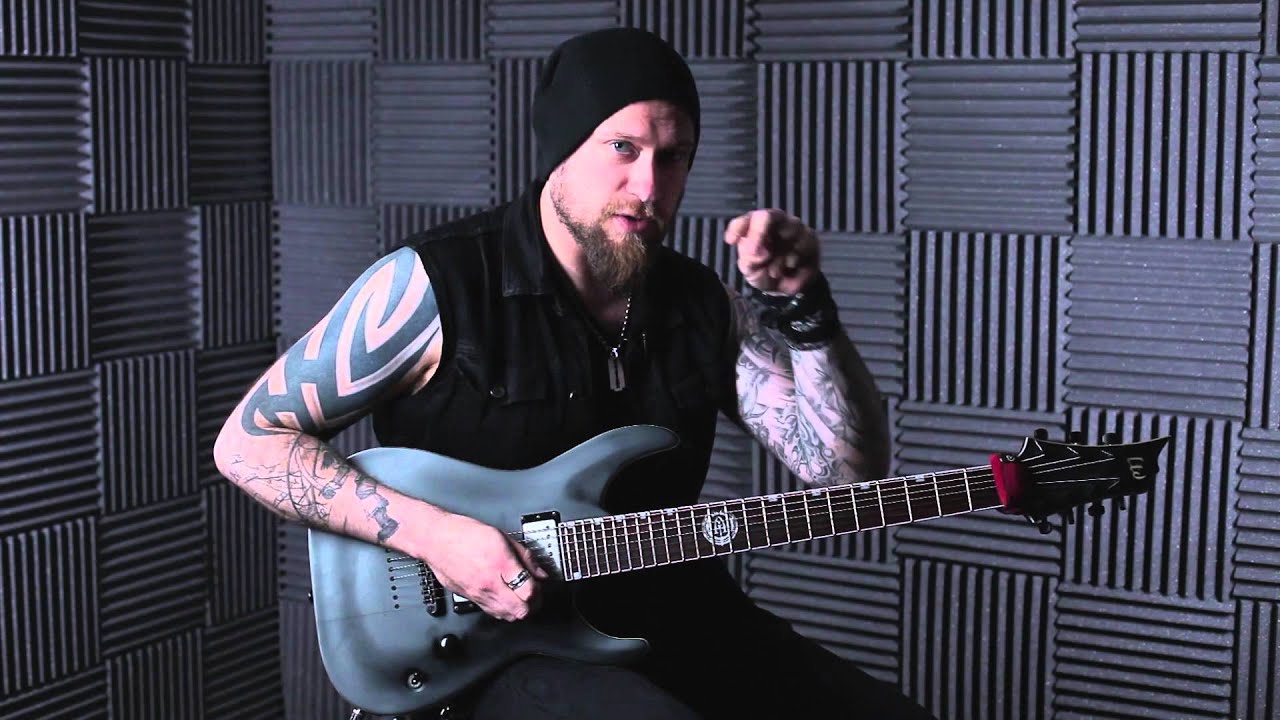 Guitar Lesson: Andy James – pedalling shred lick