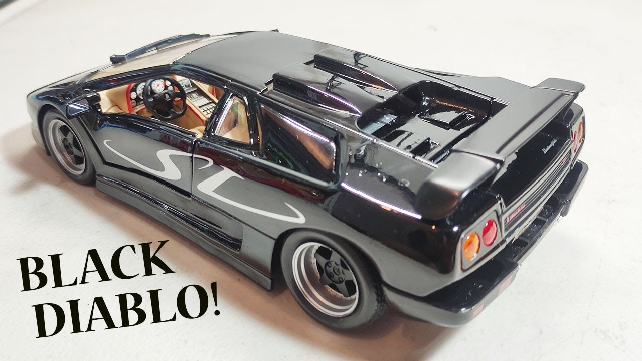 1:18 Lamborghini Diablo SV diecast model by Maisto