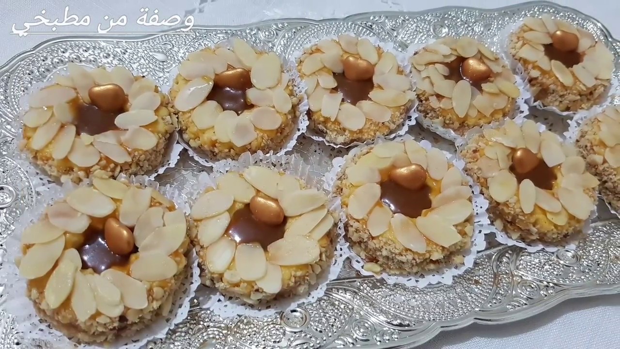 الحلوة لي قلبت الفيسبوك صابلي ملبس شكلو شباااب و بنتو هايلة ويذوب في الفم