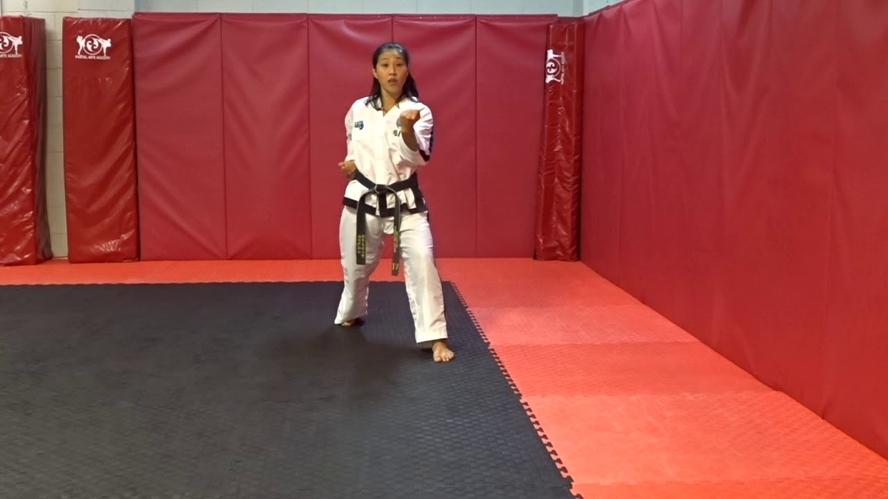 TAEKWON-DO - Walking Stance Inner Forearm Block