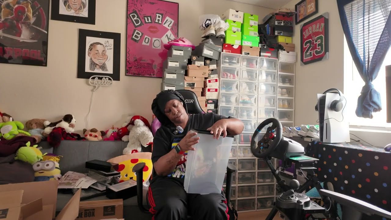This Why You Don't Hang on to Old Sneakers