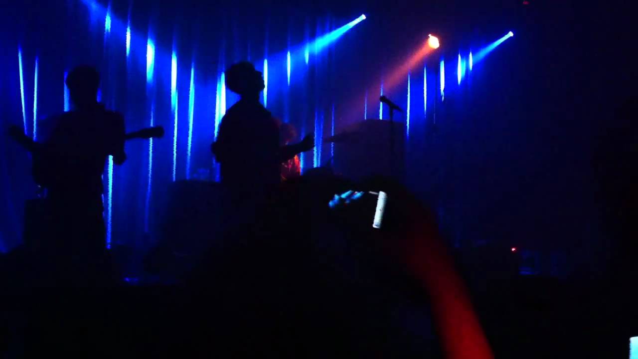 The Drums - Best Friend Live (long intro ) at Anson Rooms Bristol UK