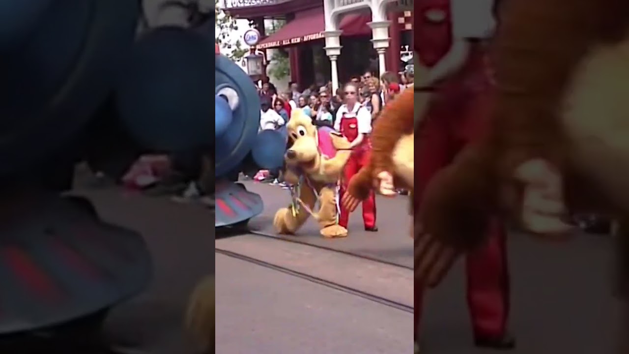 Pluto & King Louie nearly get run over by Casey Jr 