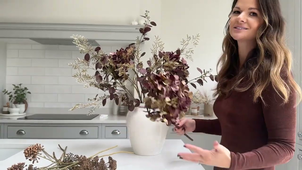 How to arrange: Mulberry Hydrangea Deluxe