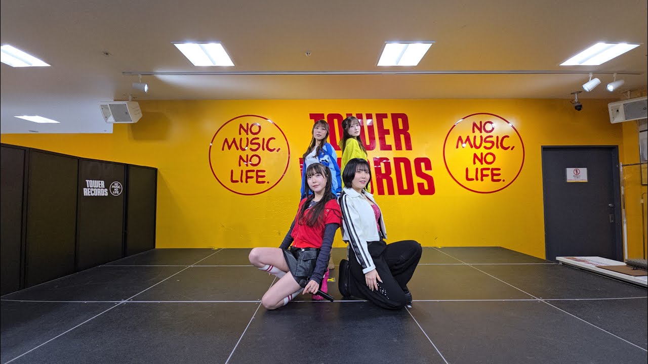 EGOEGG『VDC Magazine 037』発売記念特別イベント＜ミニライブ＞