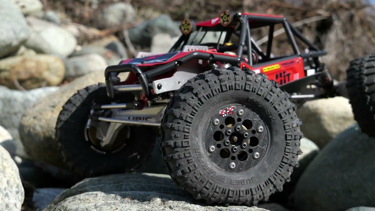 Capra 4ws take hard line.