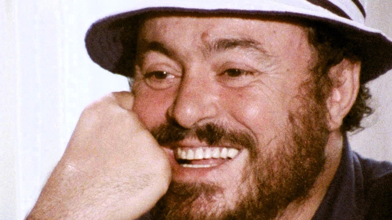 LUCIANO PAVAROTTI intervistato da Enzo Biagi (1982)