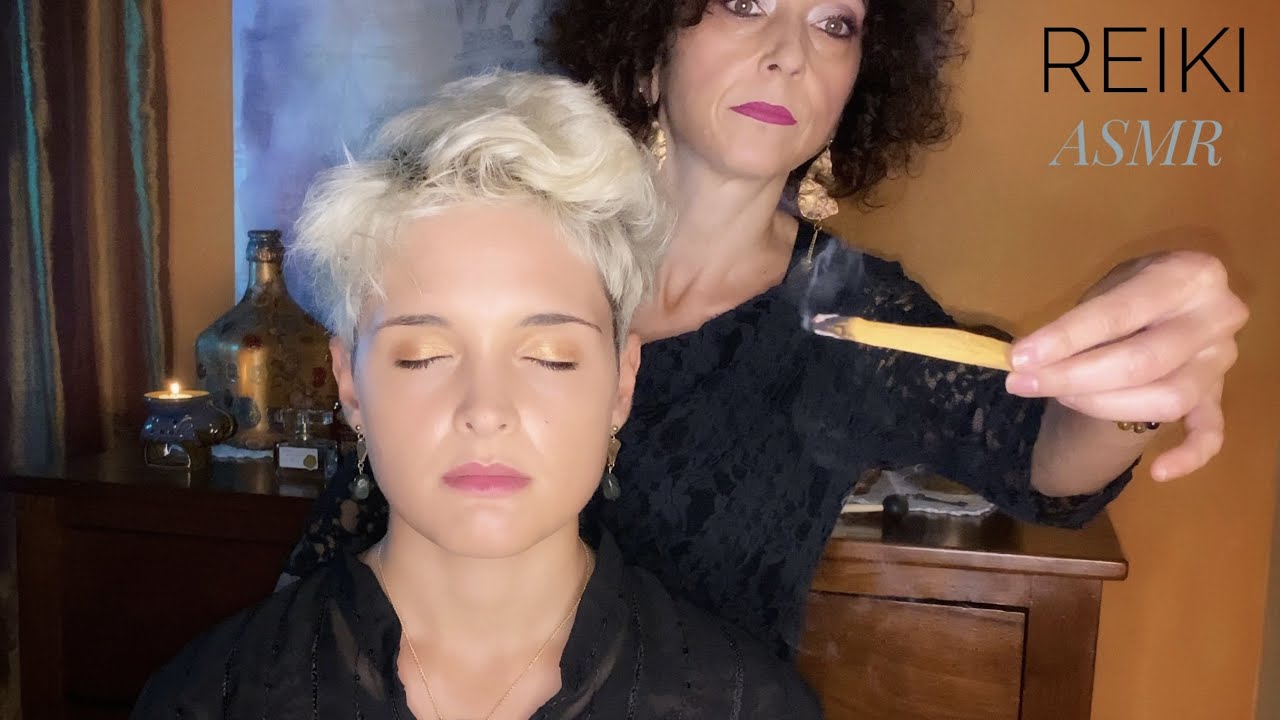 ASMR su PERSONA REALE  HEALING SESSION  Whispering PULIZIA ENERGETICA con Chiara