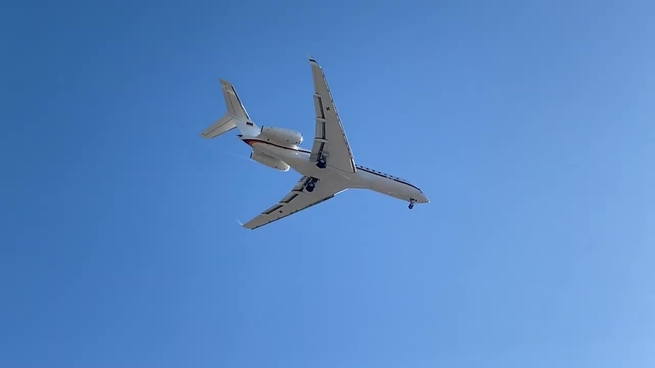 German Air Force/Luftwaffe Bombardier BD-700-1A10 Global 6000 Low Approach at CHS-1/27/26