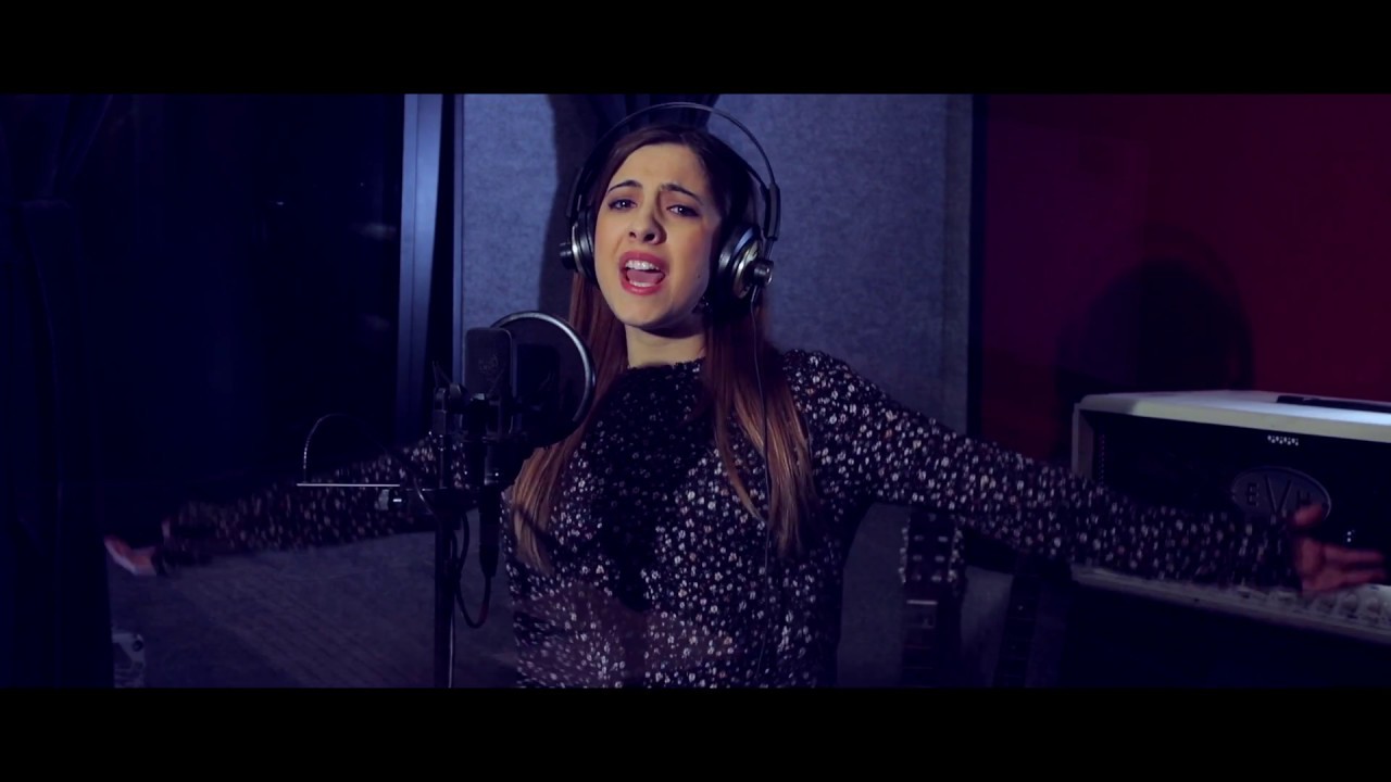 "TRA PASSIONE E LACRIME" EMMA MARONE performed by Alessia Basso