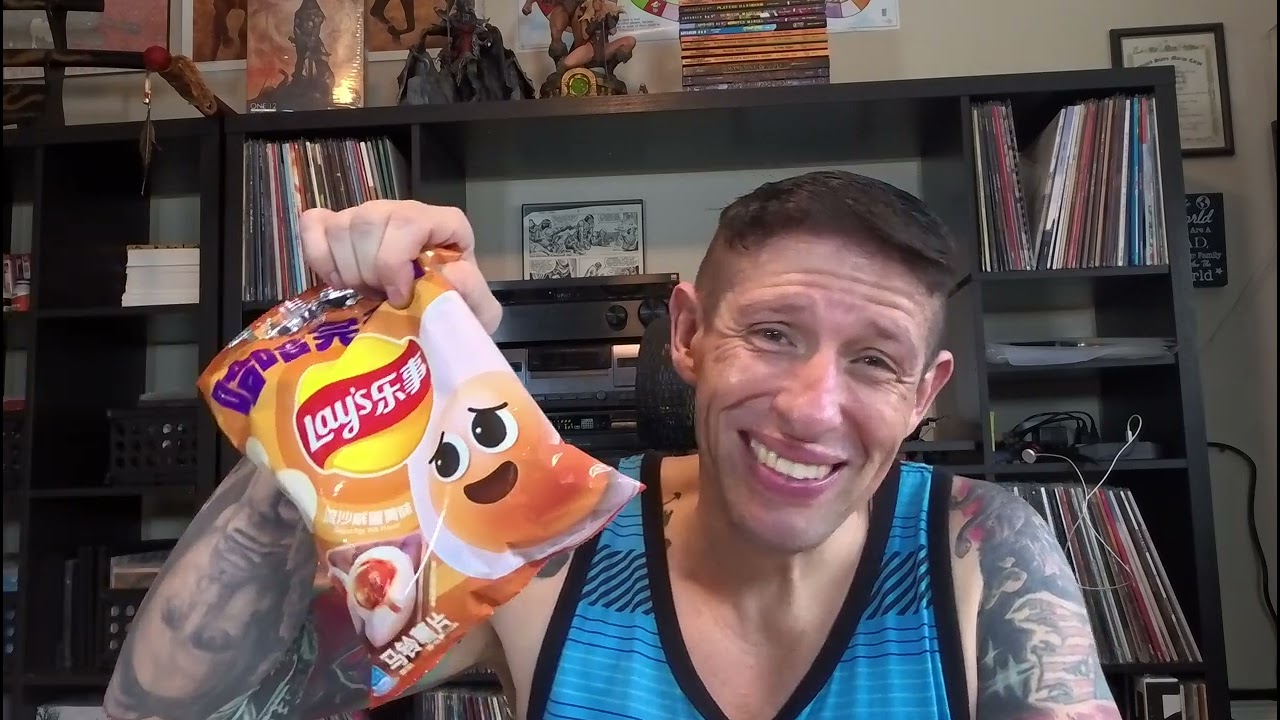 Trying Asian Costco snacks, Melon Calpico, Salted Egg Lays and more…