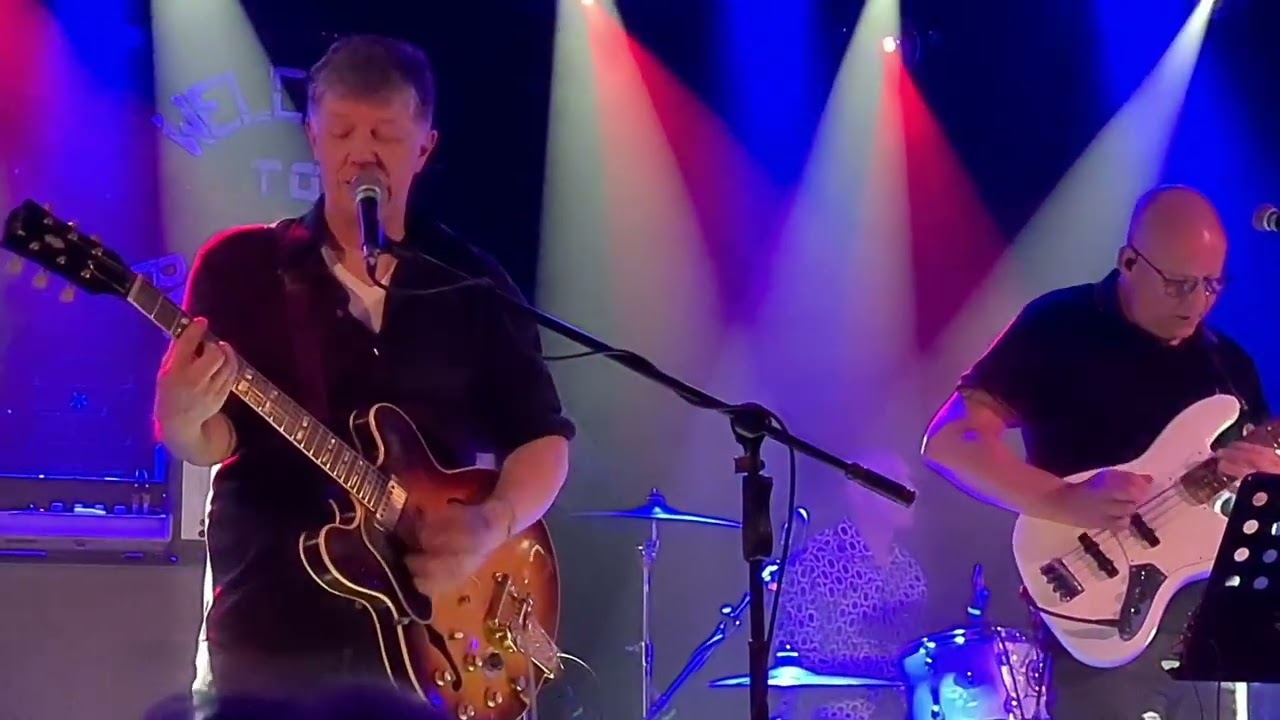 15 Sunburst Deluxe Night Creatures live at The Brudenell Social Club, Leeds 8th April 2023