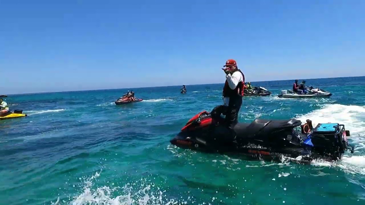 Aguadilla to Quebradillas (Tunel Guajataca) en Jet Skis