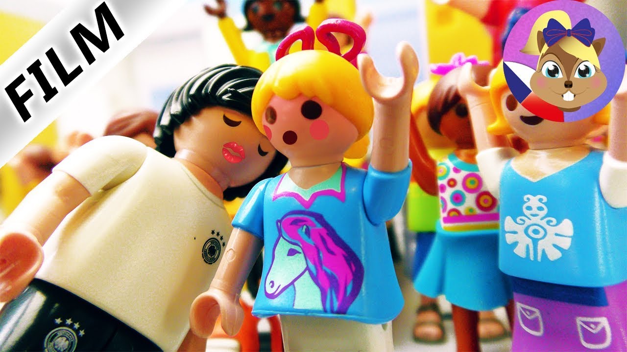 Playmobil příběh | Polibek ve škole | Návštěva fotbalové hvězdy | Rodina Dvořákova