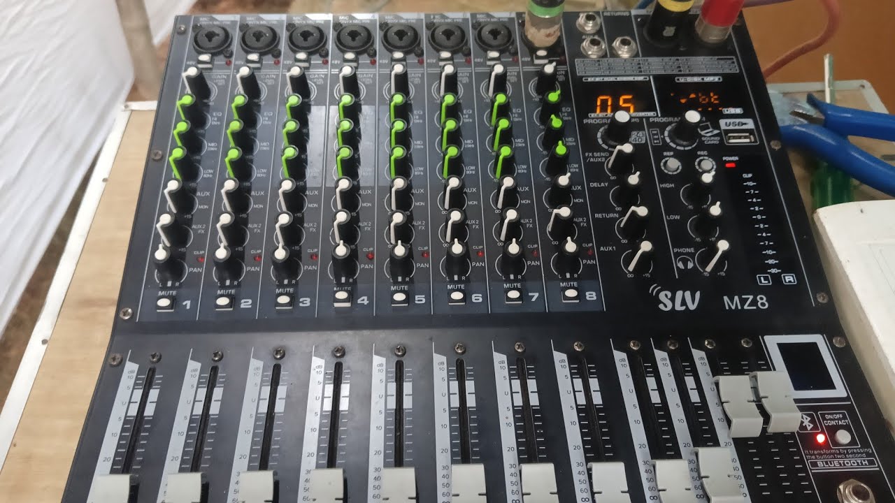 SLV 8 channel mixer