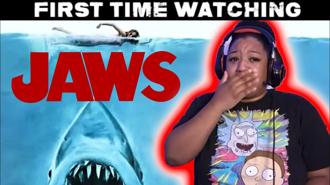NO MORE BEACHES FOR ME!!!!JAWS (1975) MOVIE REACTION | FIRST TIME WATCHING