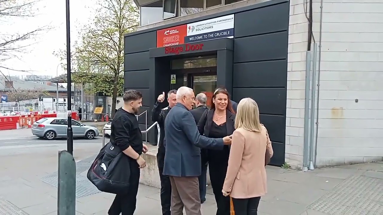 Snooker 2023 Ken Doherty meets fans