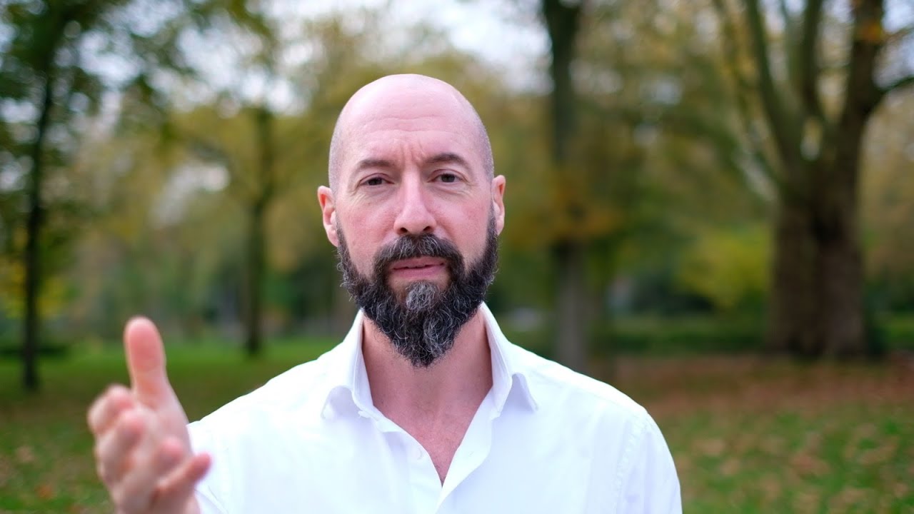 How Long A Keynote Speech Should Be? | Paul Hughes Professional Keynote Speaker