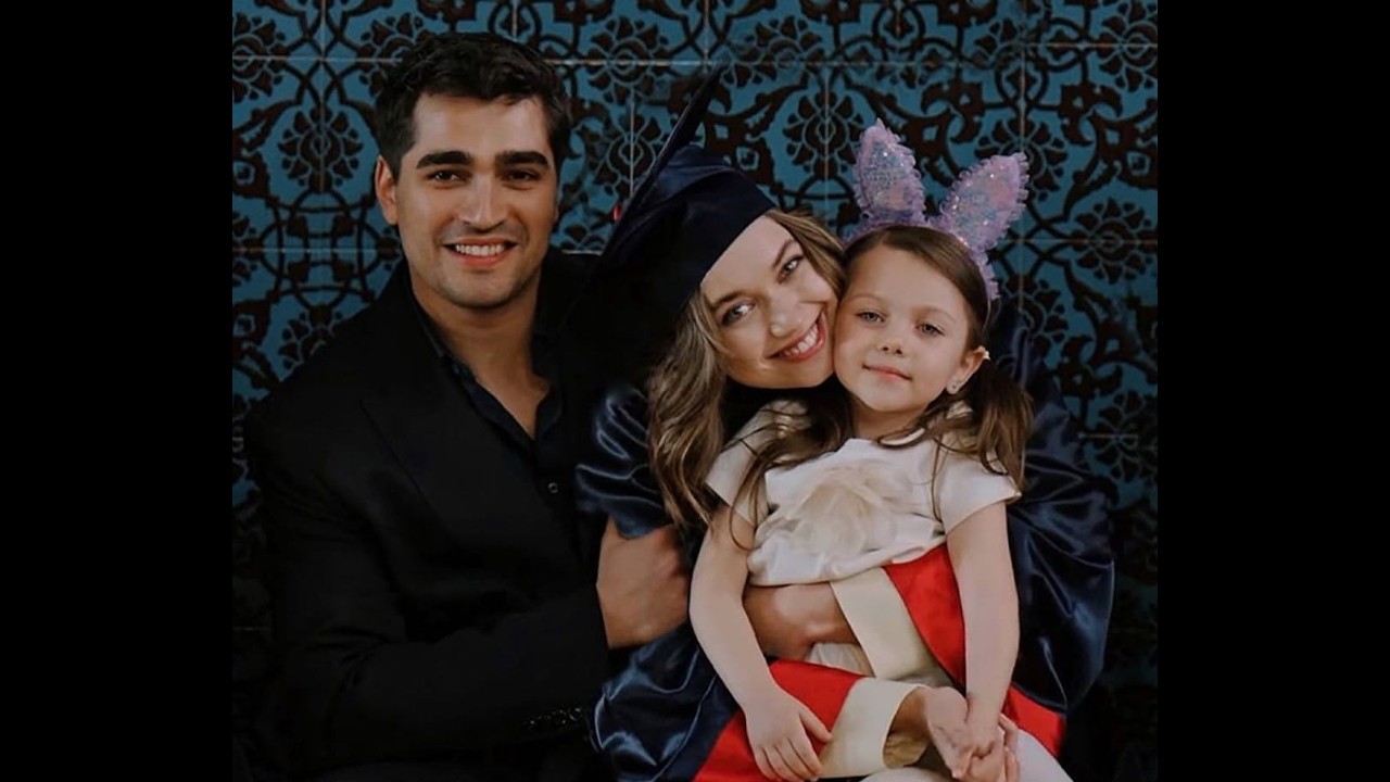Afra Saraçoğlu and Mert Ramazan Demir You are my happiness