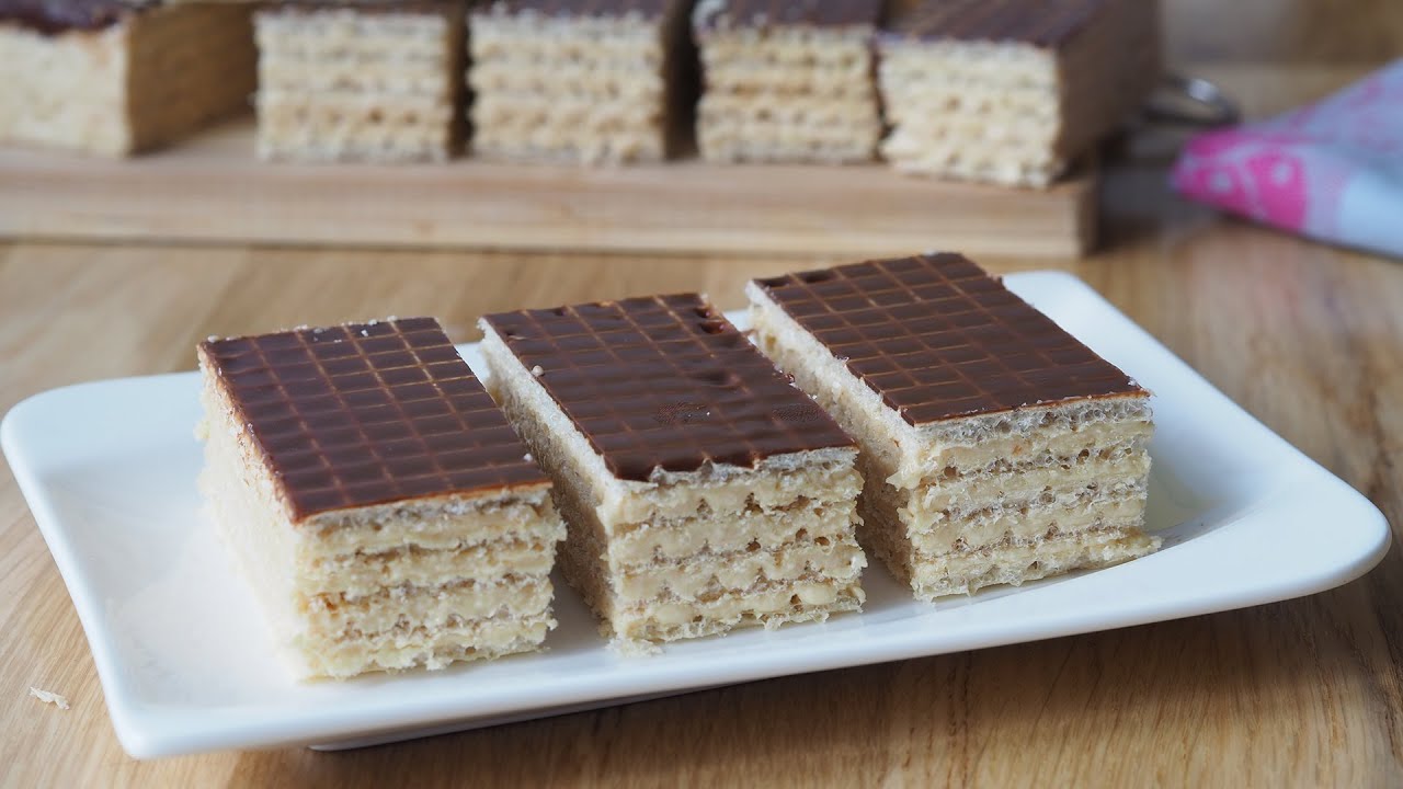 Wafle z masą chałwową