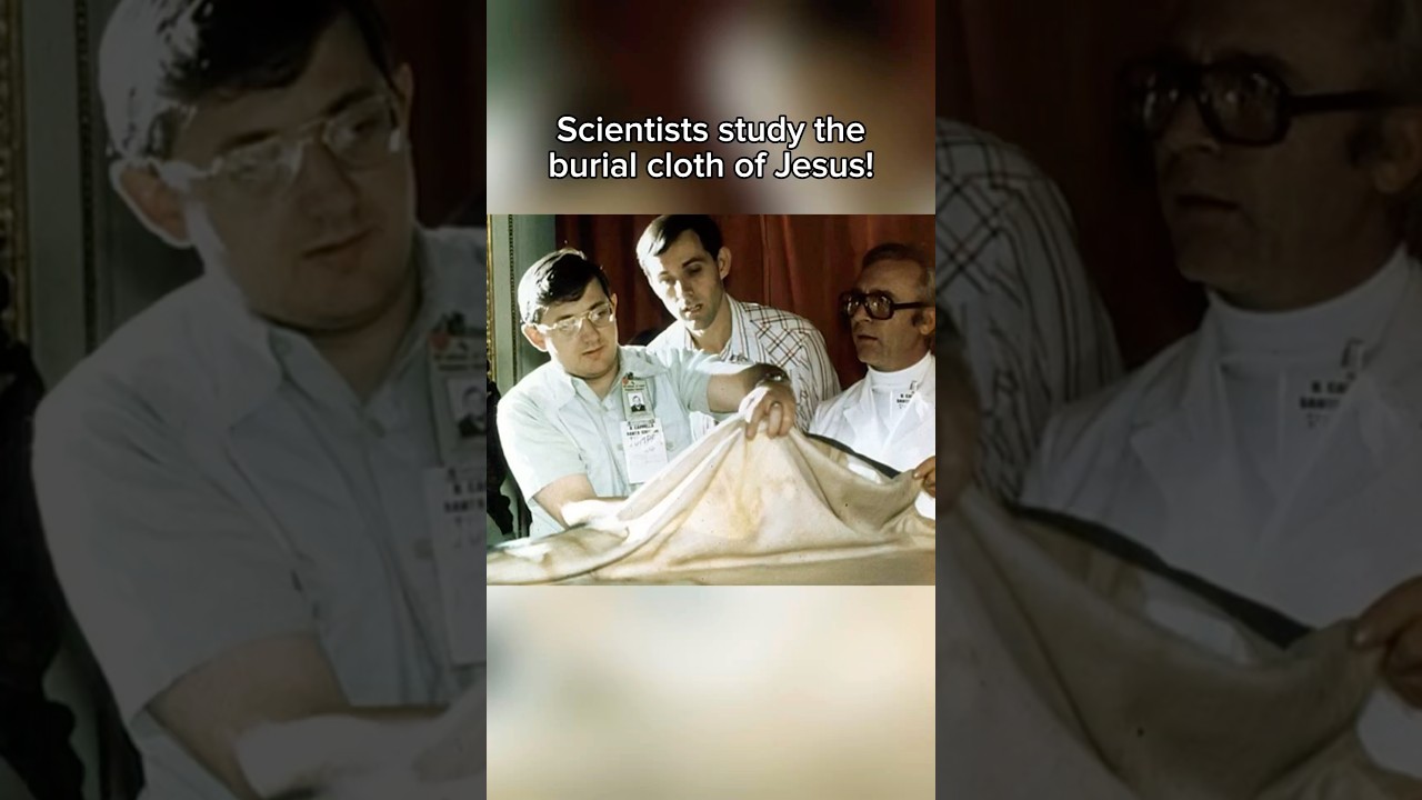 Scientists study the burial cloth of Jesus! #shroudofturin #apologetics #christianapologetics