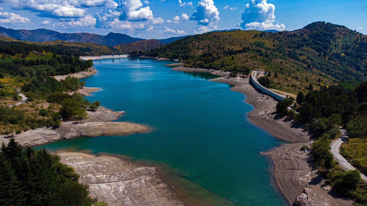 Lago Giacopiane: droni, cavalli & natura