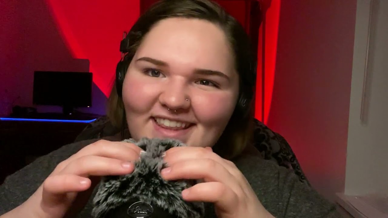 ASMR INTRO - Brushing, Scratching, Tapping, Commentary